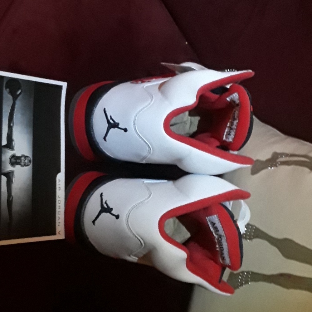 Air Jordans 5s - Picture 2 of 3